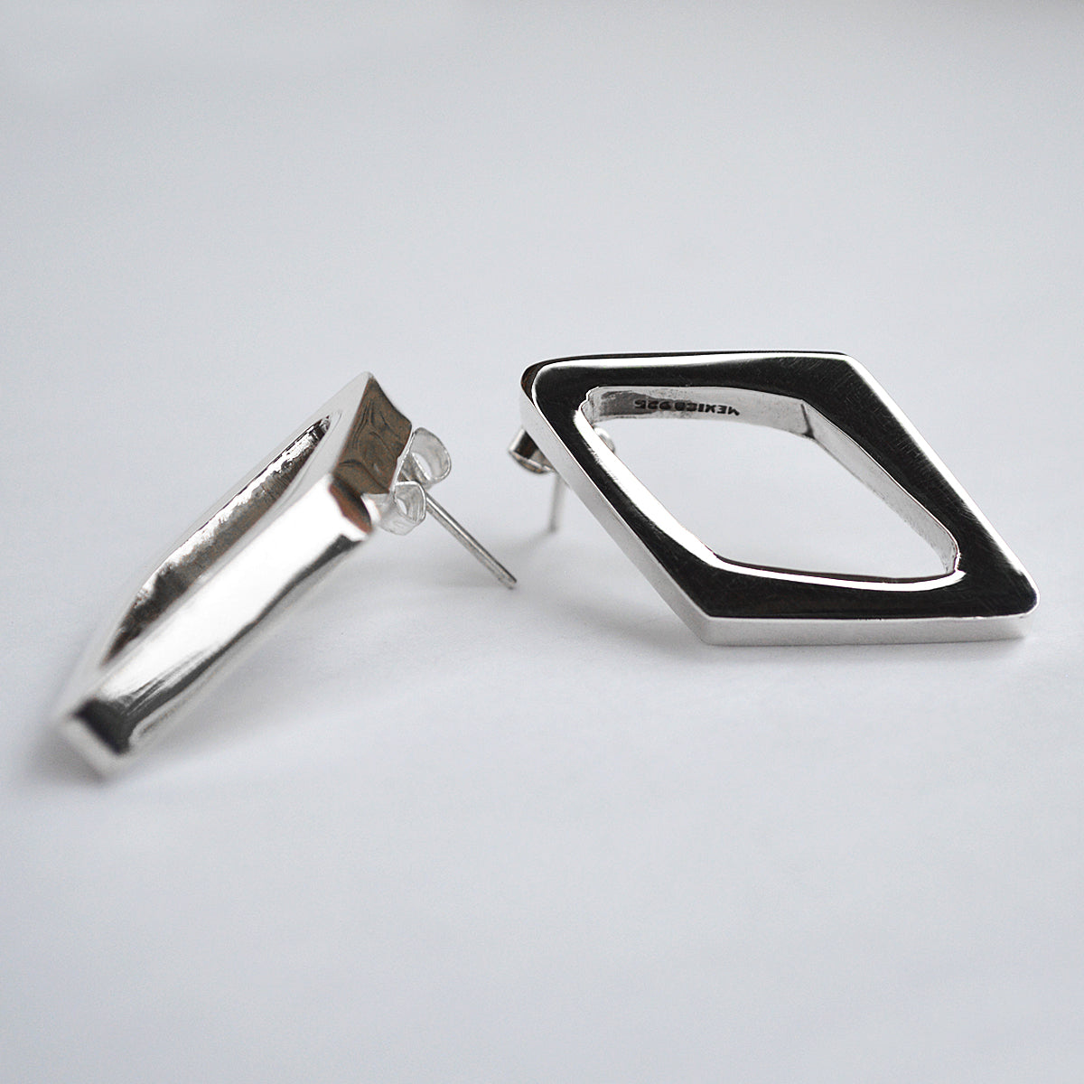 Aretes