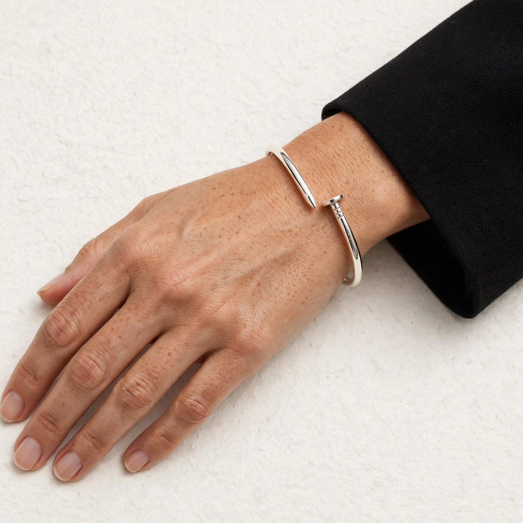Pulsera Rígida Clavo