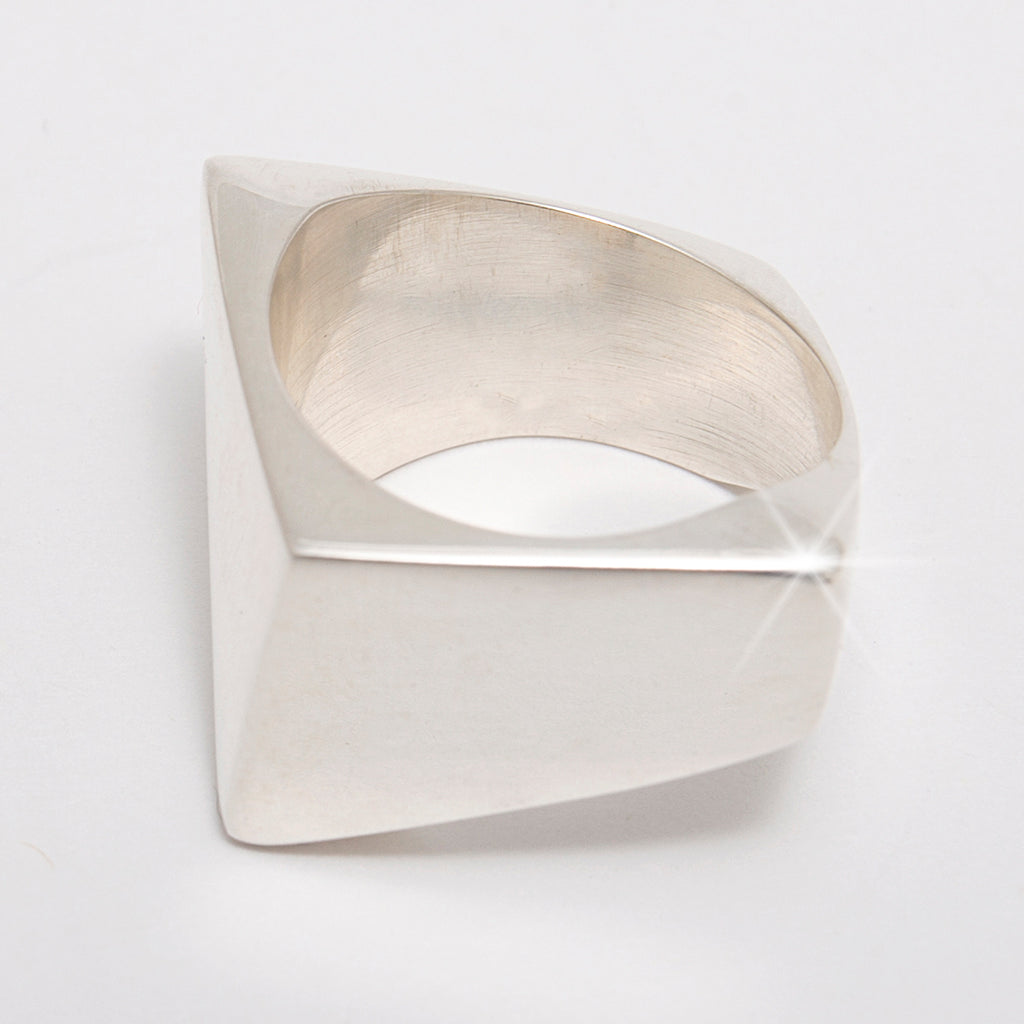 Anillo Geométrico