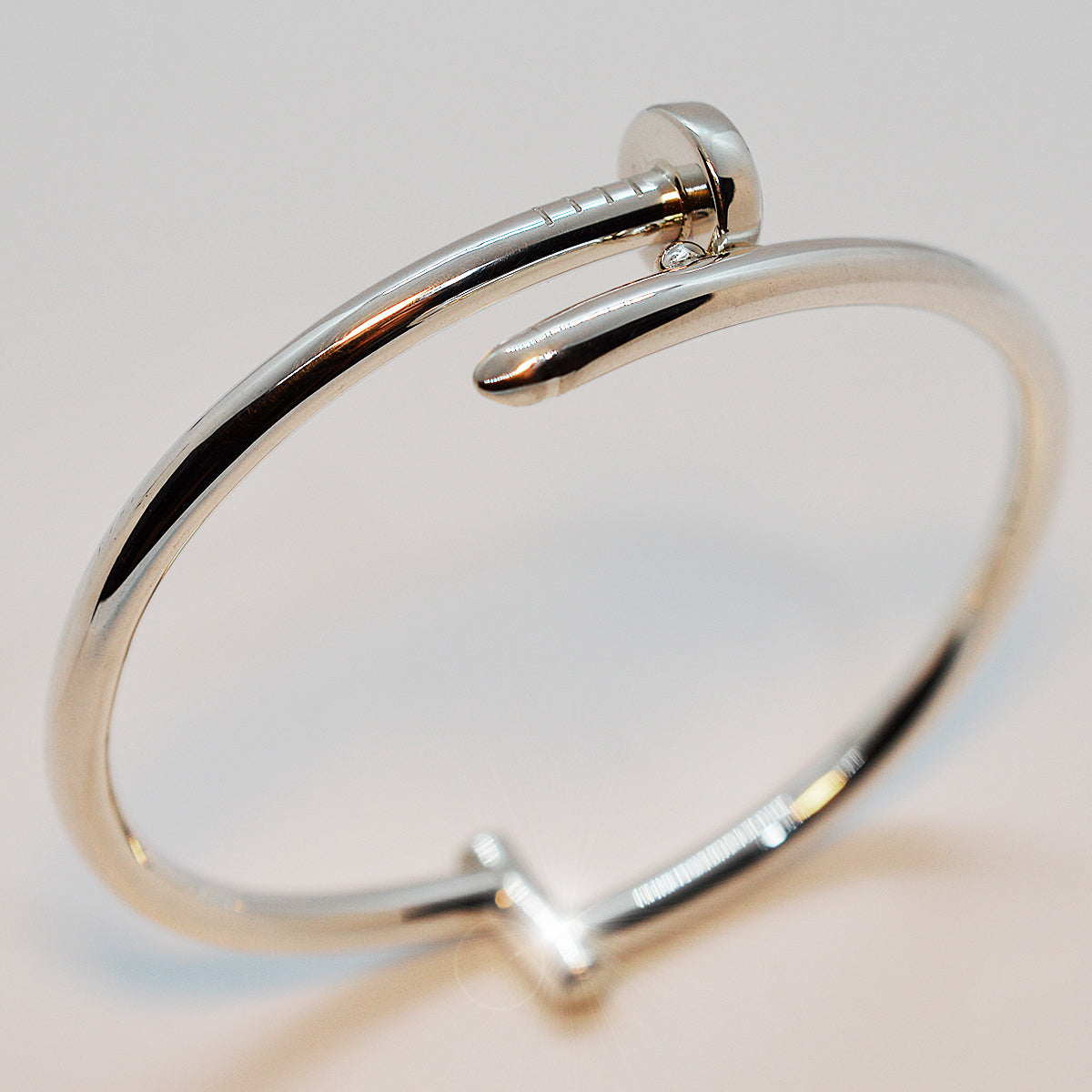 Brazalete Clavo