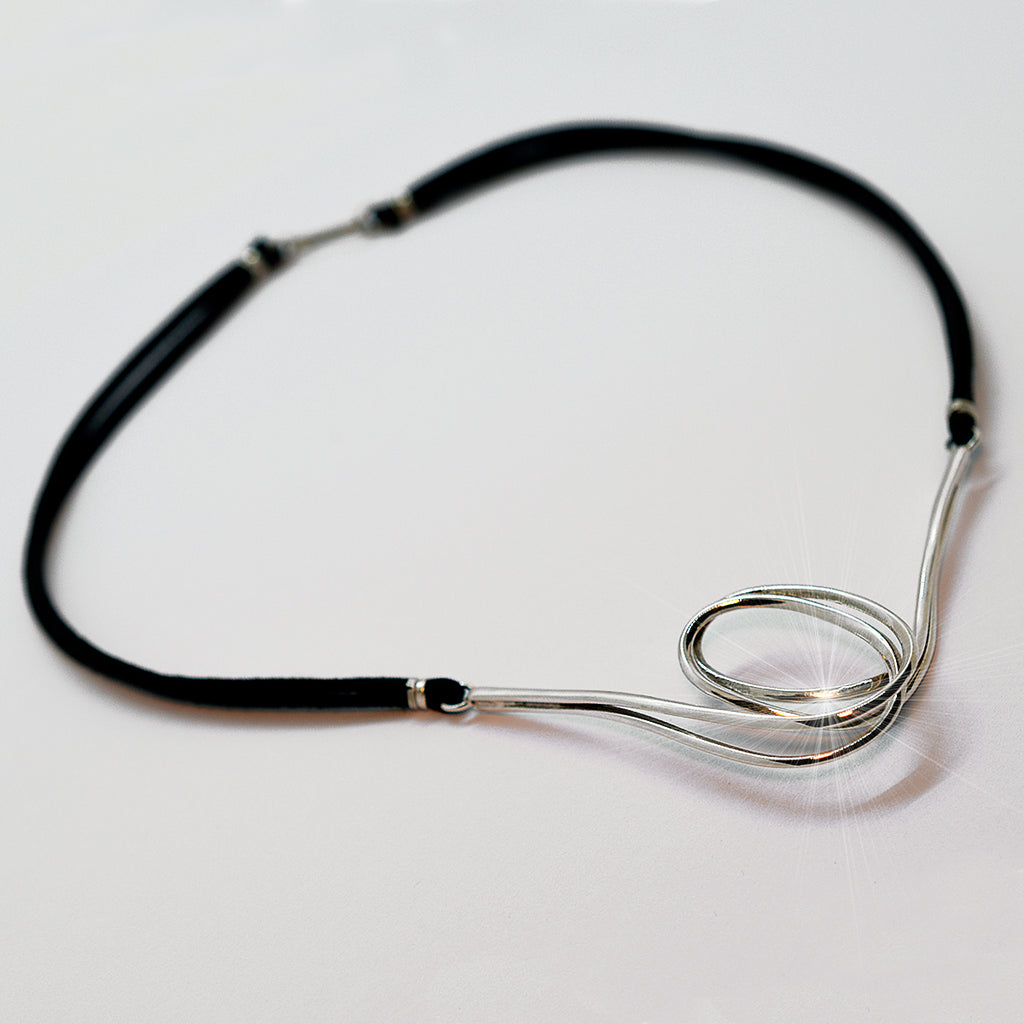 Collar Siri