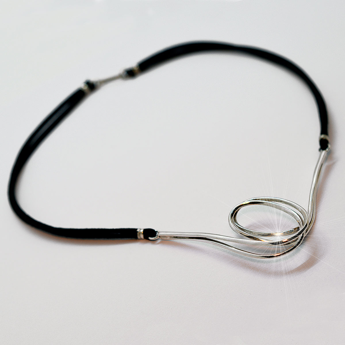 Collar Siri