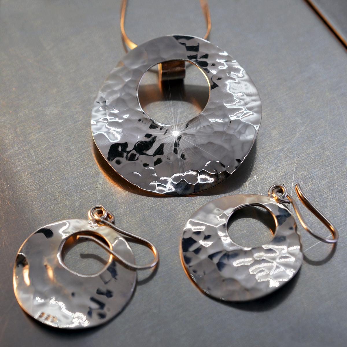 Dije & Aretes Comal