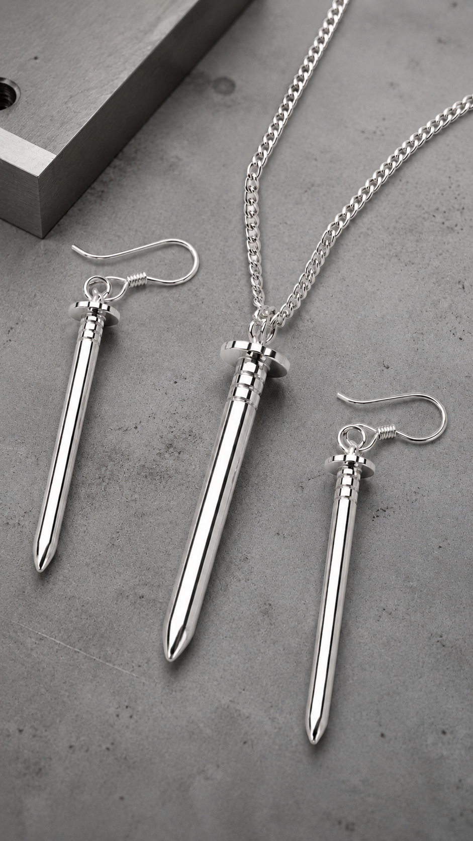 Collar + Aretes Clavo