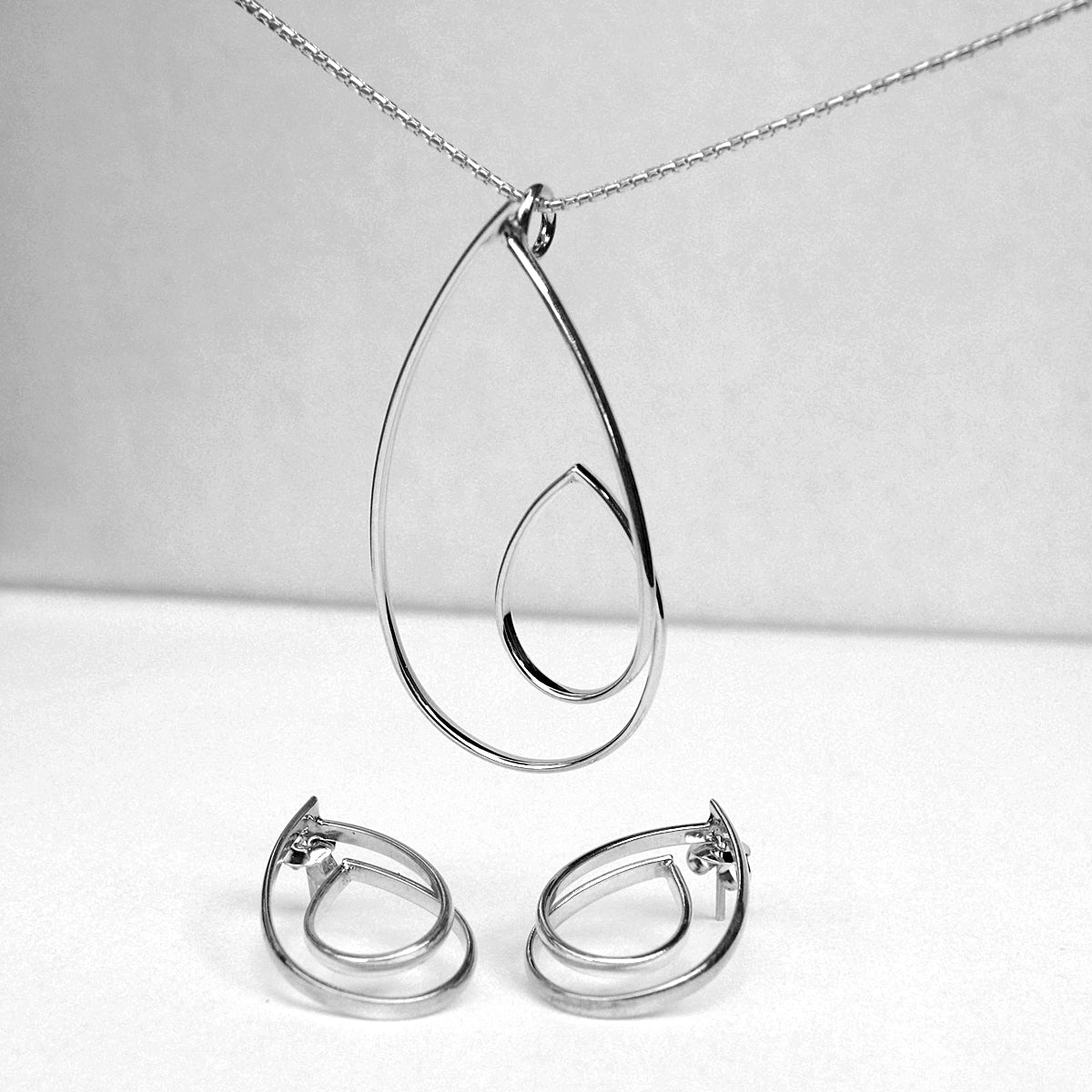 Dije & Aretes Gotas