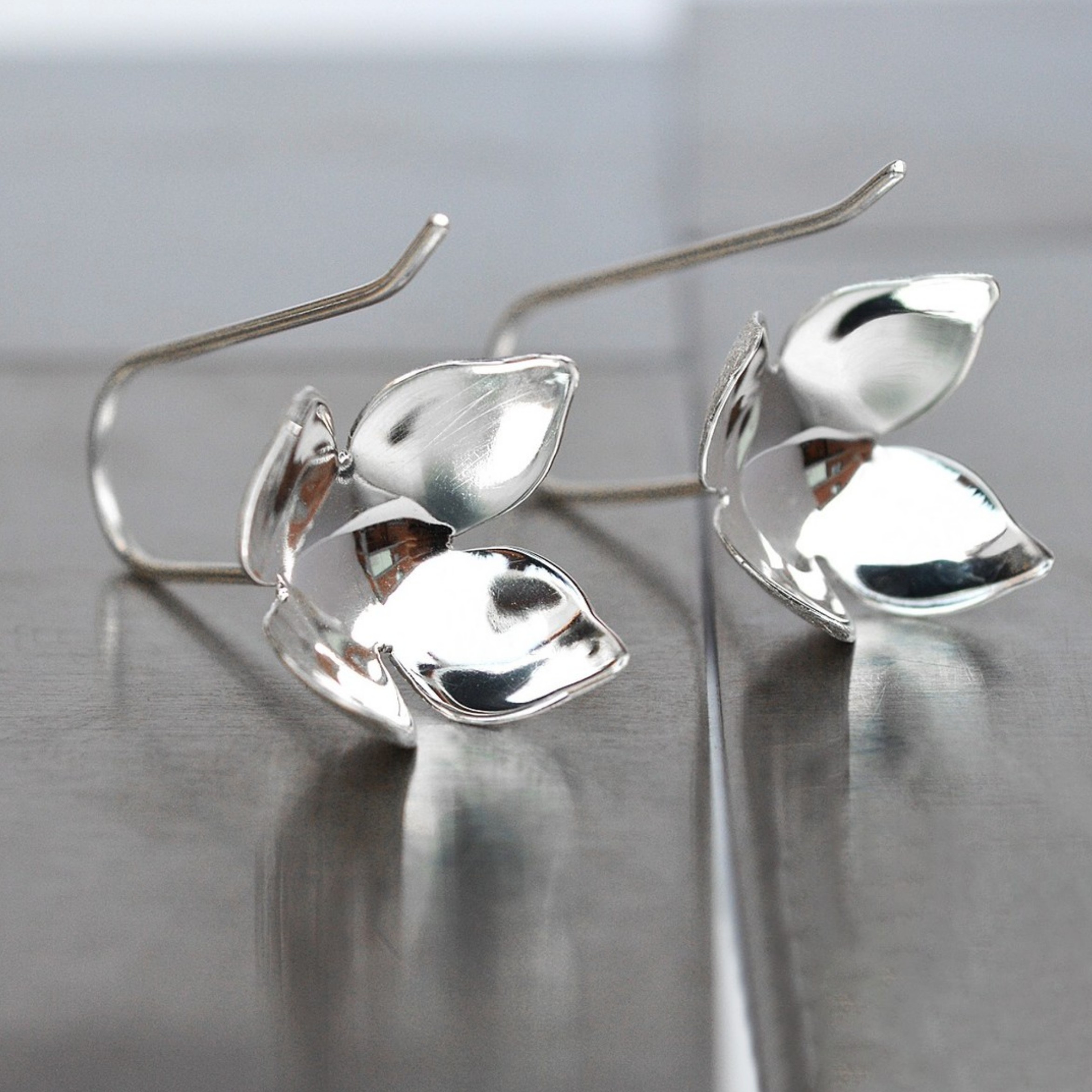 Aretes Flor de Liz