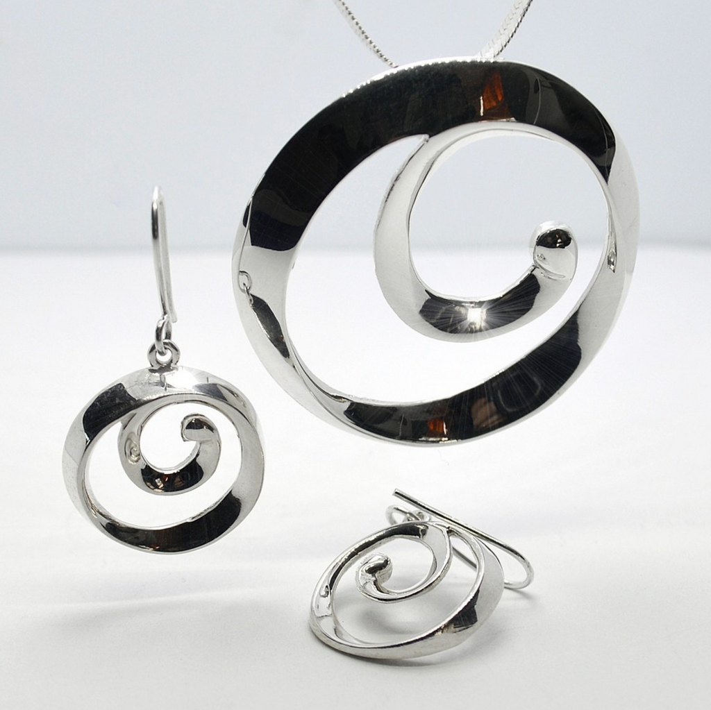 Dije & Aretes Atmósfera