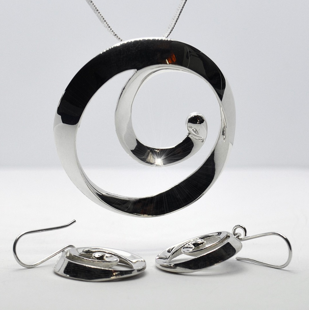 Dije & Aretes Atmósfera