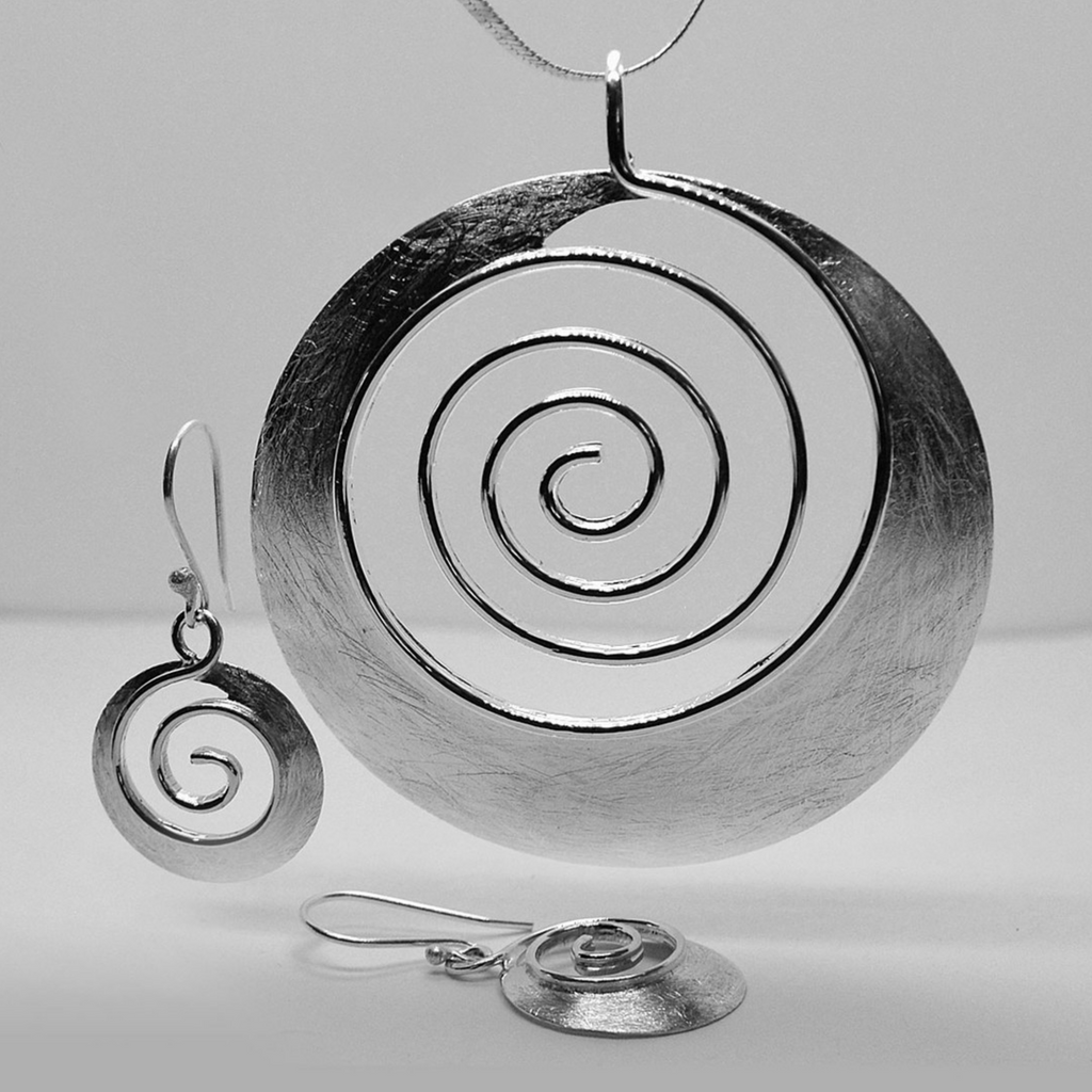 Dije & Aretes Intelecto