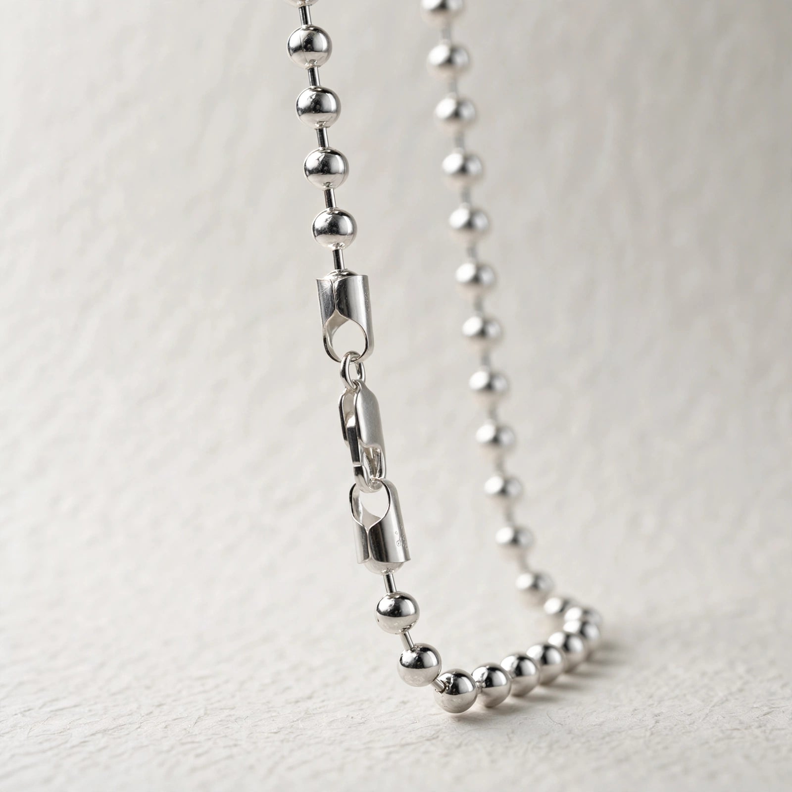 Cadena de Bolitas