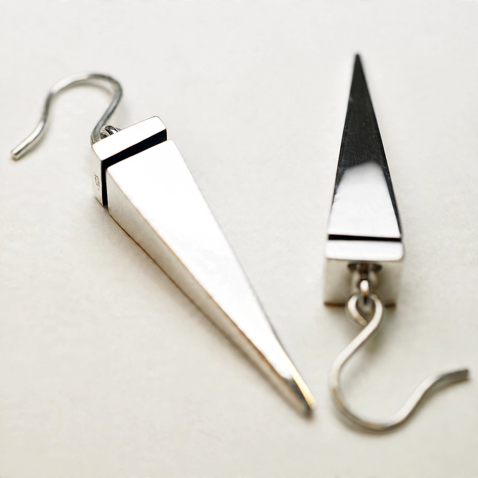 Aretes Péndulo