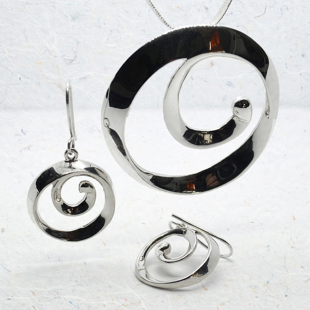 Dije &amp; Aretes Atmósfera